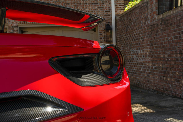 Used 2017 Ferrari 488 GTB image 42