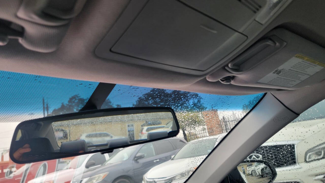 Used 2013 Toyota Camry SE image 10