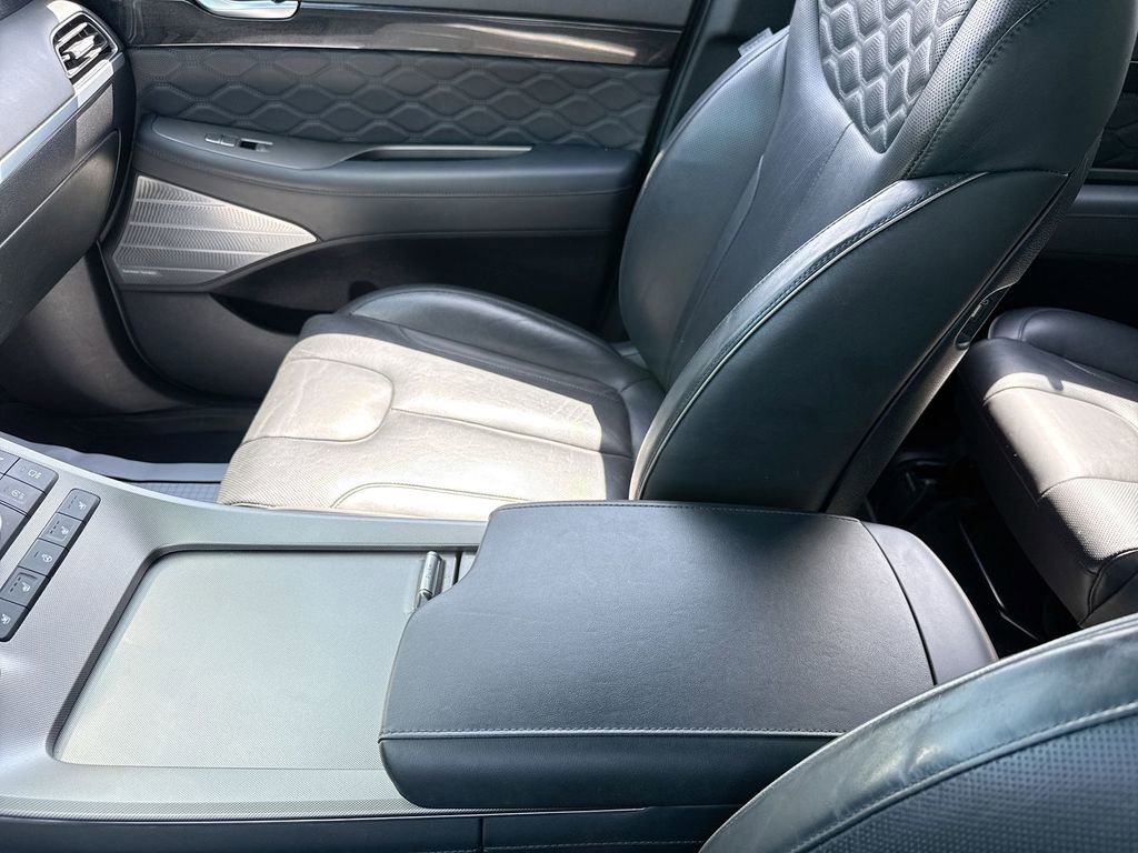 Used 2022 Hyundai Palisade Calligraphy w/ Winter Package image 18