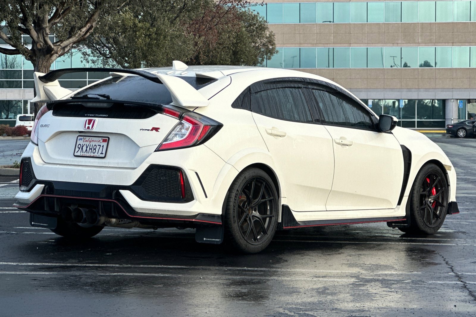 Used 2018 Honda Civic Type R image 4