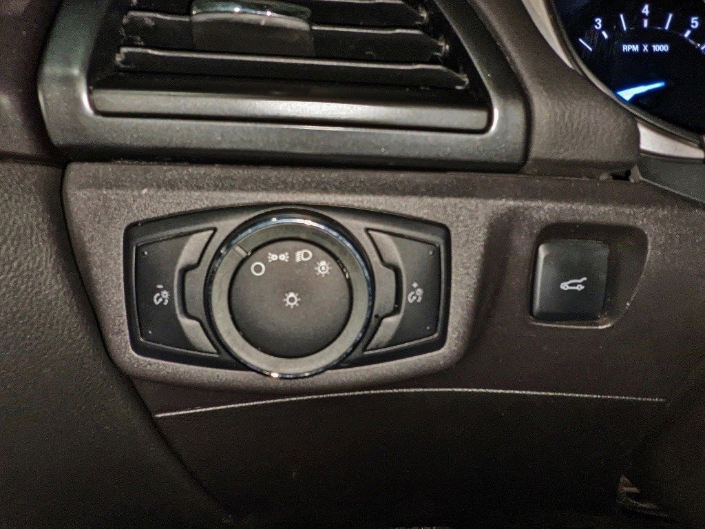 Used 2014 Ford Fusion SE image 38