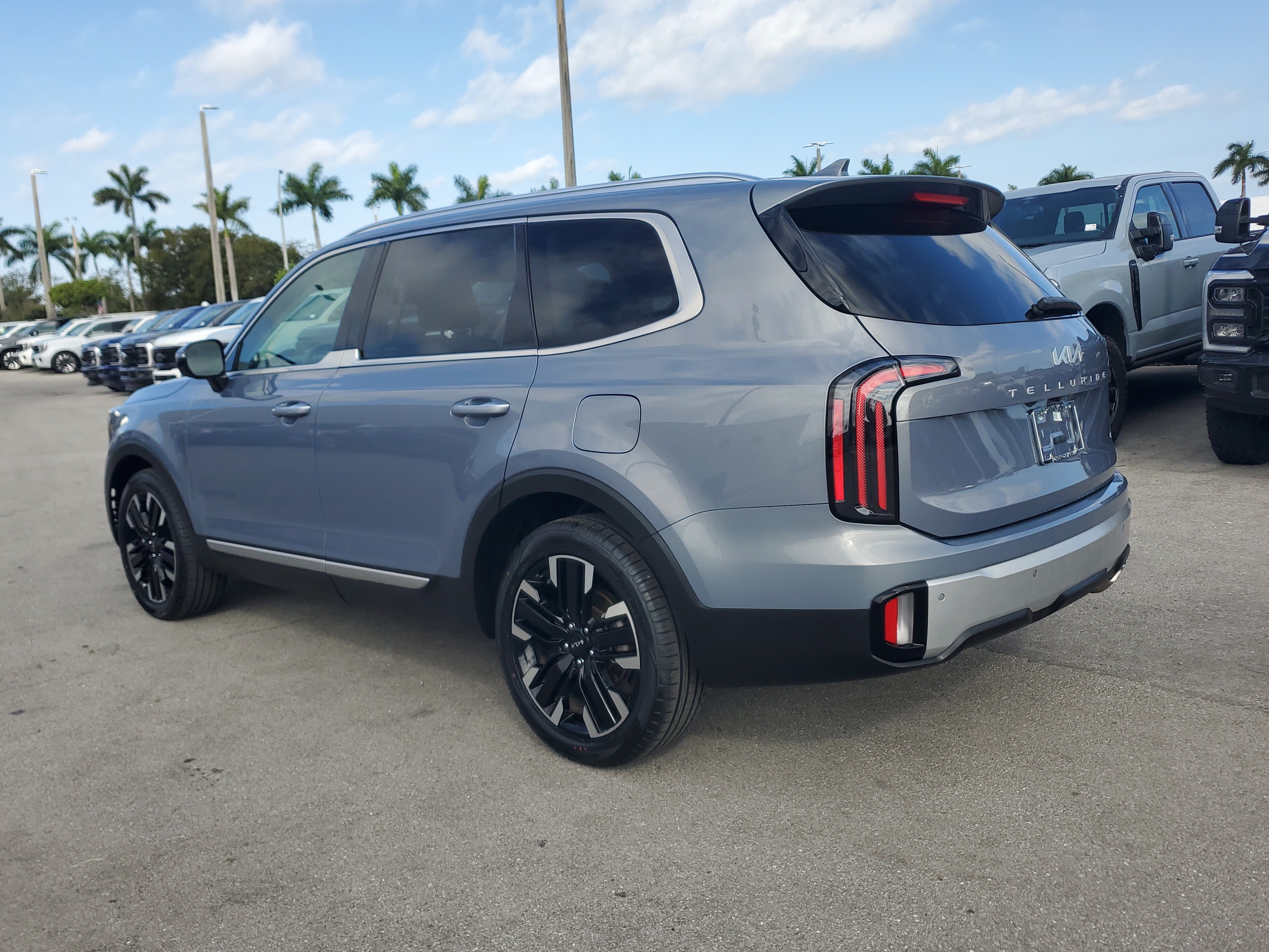 Used 2024 Kia Telluride SX AWD/4WD image 7