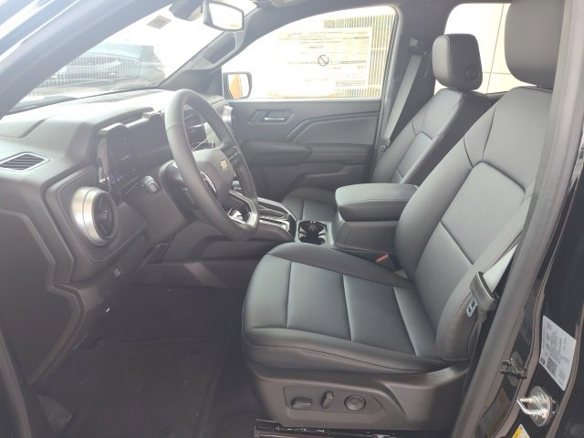 New 2025 Chevrolet Colorado LT w/ LT Convenience Package image 13