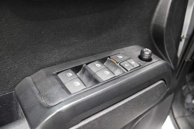Used 2023 Toyota Tacoma SR AWD/4WD image 42