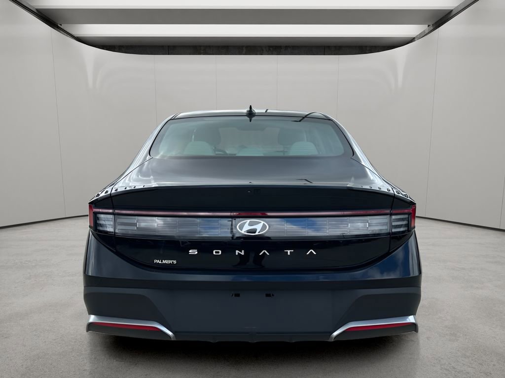 Used 2025 Hyundai Sonata SE image 4