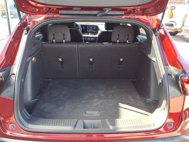 Certified 2024 Chevrolet Trax RS w/ Driver Confidence Package image 20