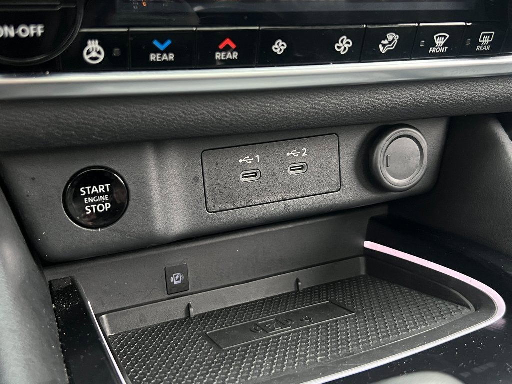 Used 2024 Nissan Rogue Platinum w/ Platinum Premium Package image 29