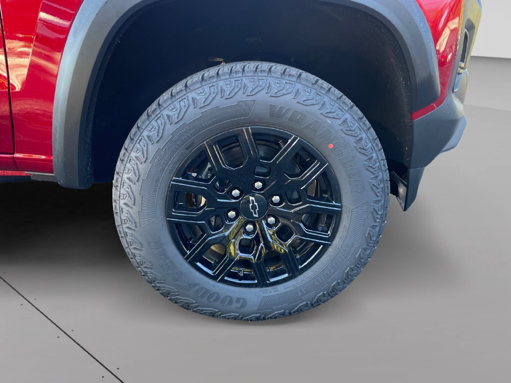 Used 2026 Chevrolet Colorado Trail Boss AWD/4WD image 9