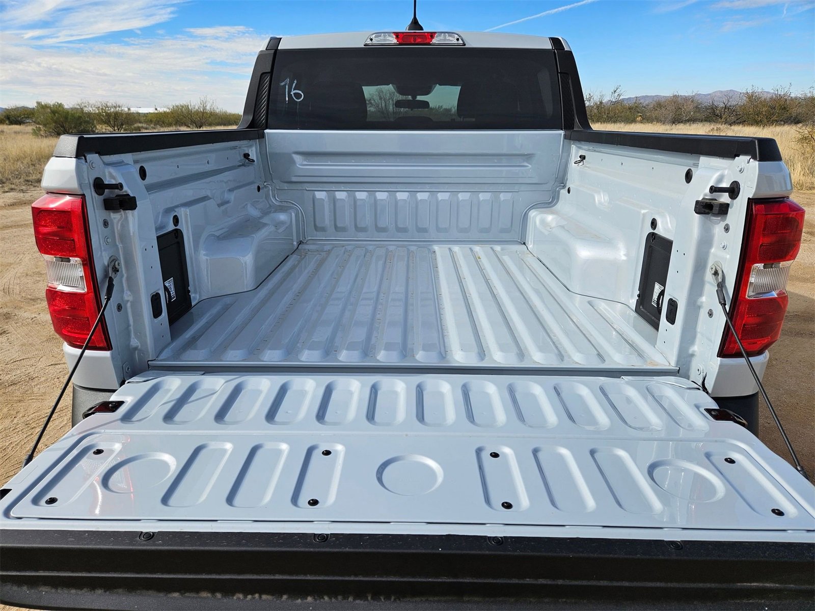 New 2026 Ford Maverick XL image 7