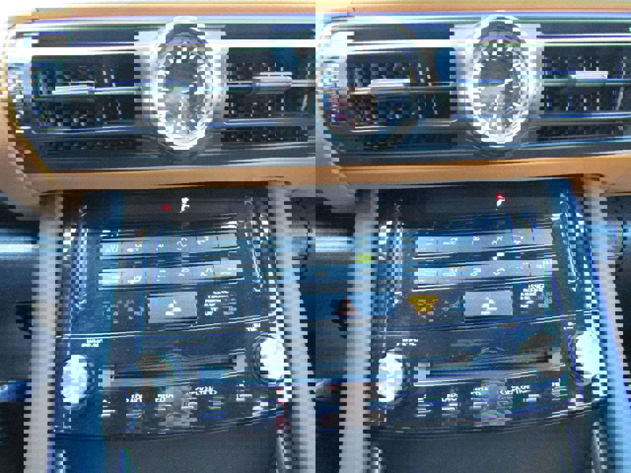 Used 2023 Lexus IS 300 w/ Comfort Package image 19