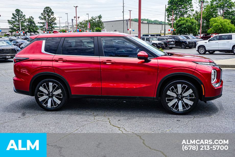 Used 2025 Mitsubishi Outlander SE FWD image 8