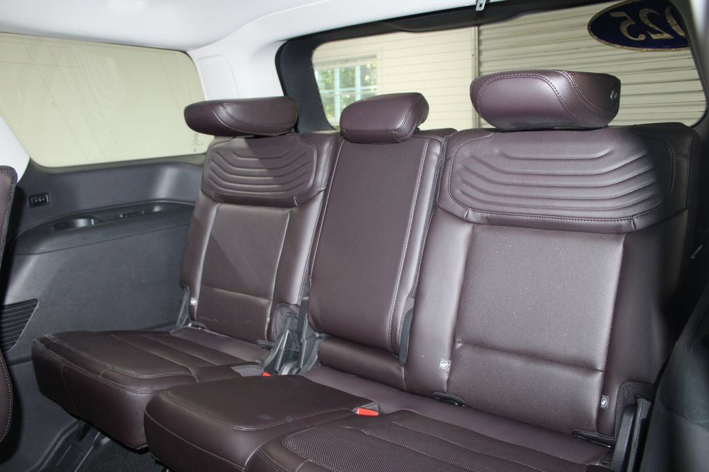 Used 2025 Ford Expedition Platinum w/ Platinum Ultimate Package AWD/4WD image 27