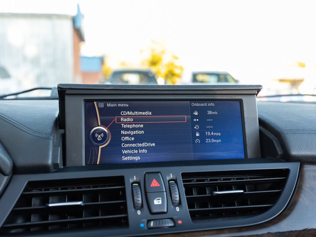 Used 2011 BMW Z4 sDrive35is RWD image 33