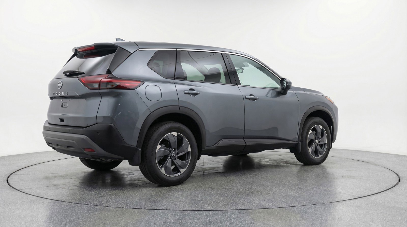Used 2025 Nissan Rogue SV image 9