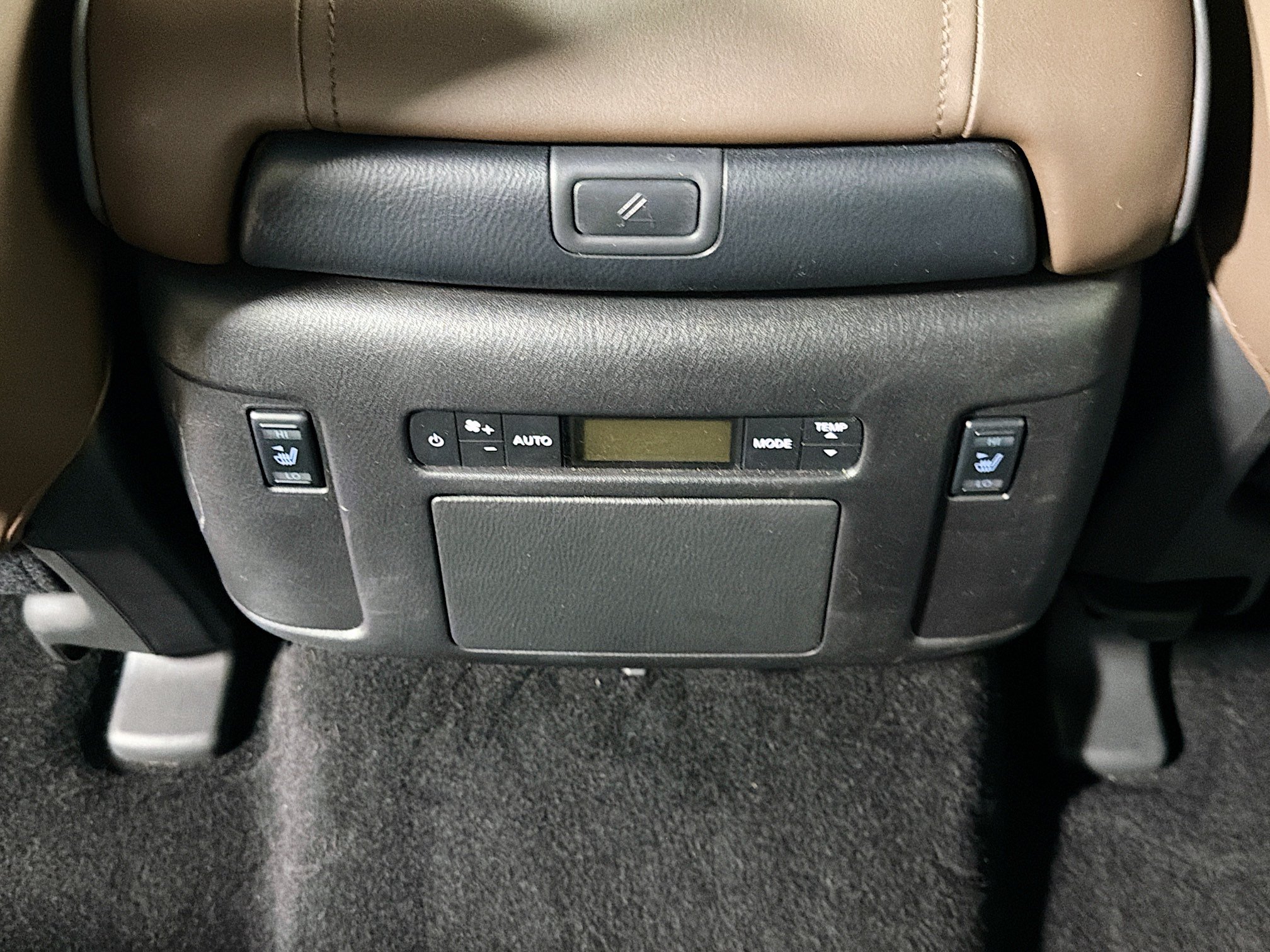 Used 2024 Nissan Armada Platinum w/ Captain's Chairs Package AWD/4WD image 20