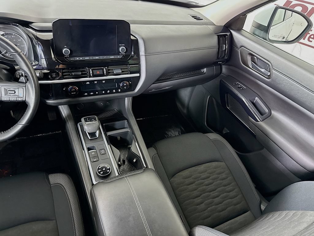 Certified 2025 Nissan Pathfinder SV AWD/4WD image 26