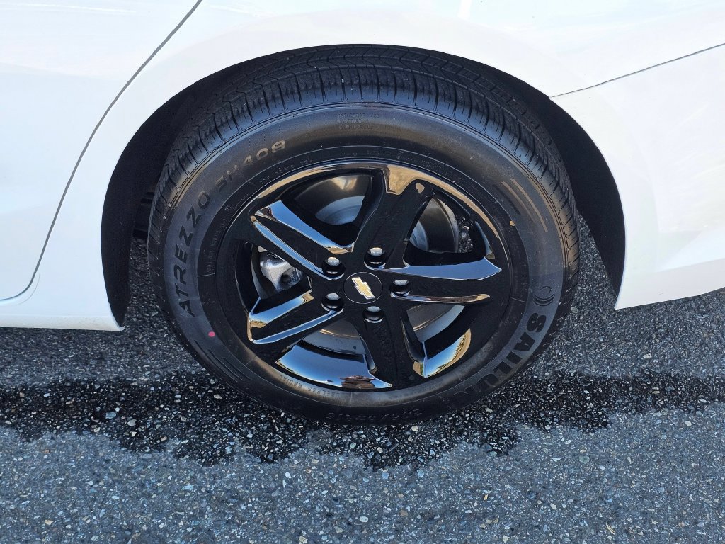 Used 2024 Chevrolet Malibu LT FWD image 9