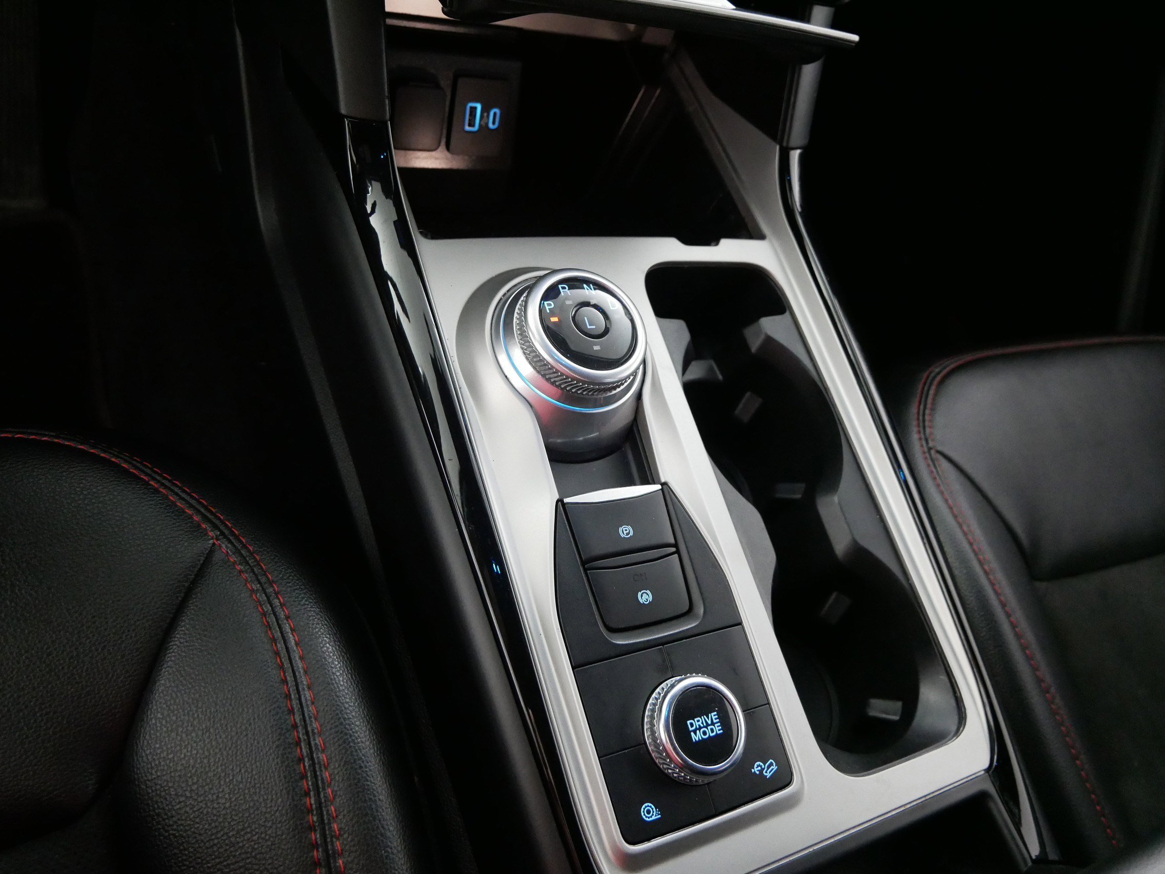 Used 2022 Ford Explorer ST-Line AWD/4WD image 24
