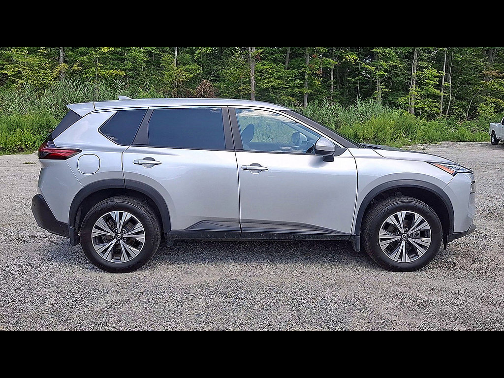 Used 2023 Nissan Rogue SV AWD/4WD image 9