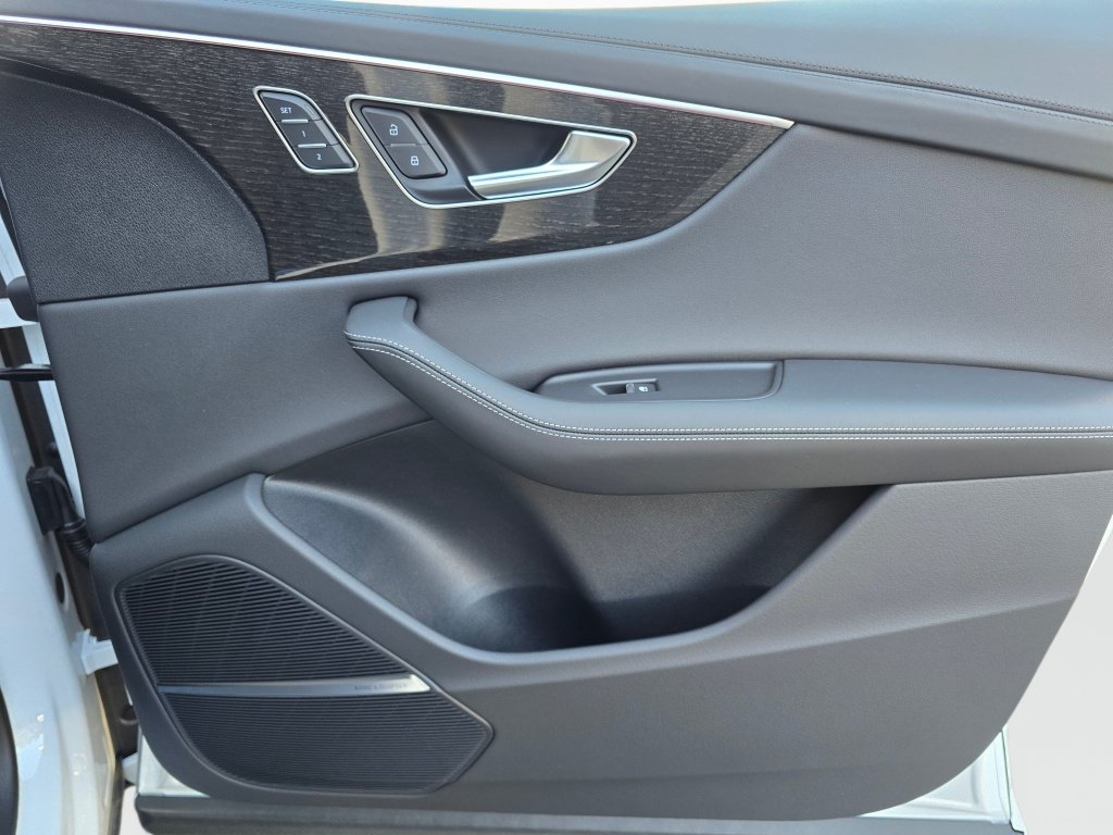 New 2027 Audi Q8 Prestige AWD/4WD image 27
