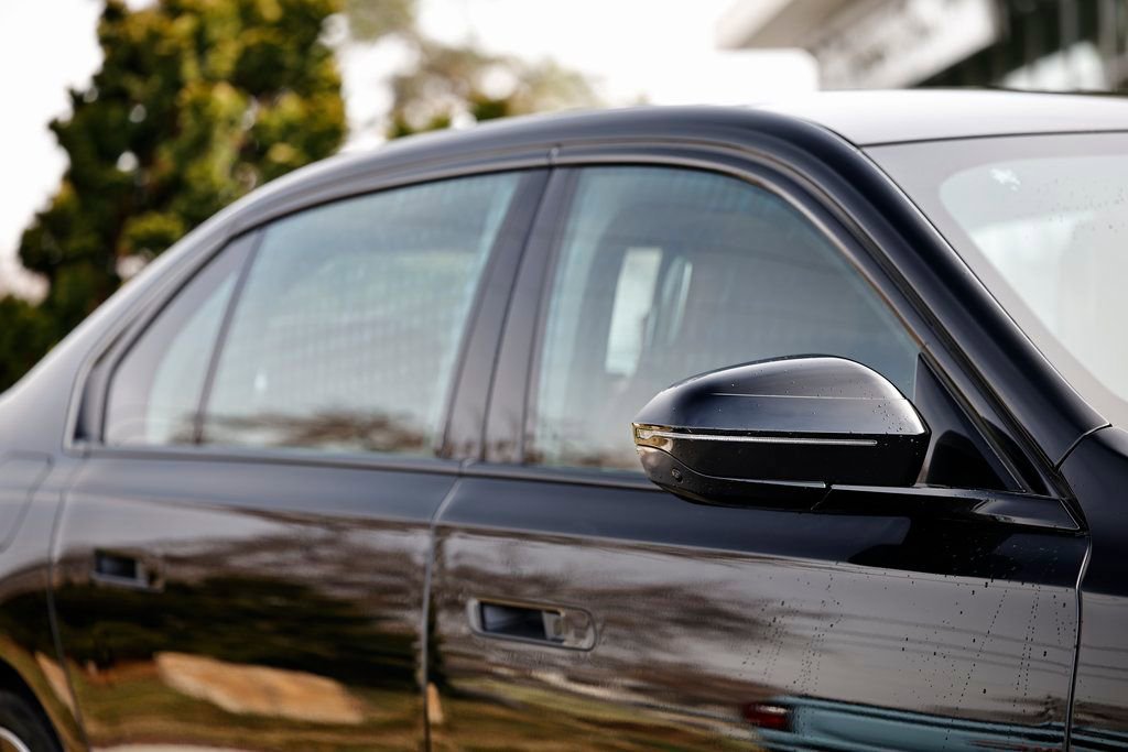 New 2026 BMW 740i 740i w/ Executive Package image 3