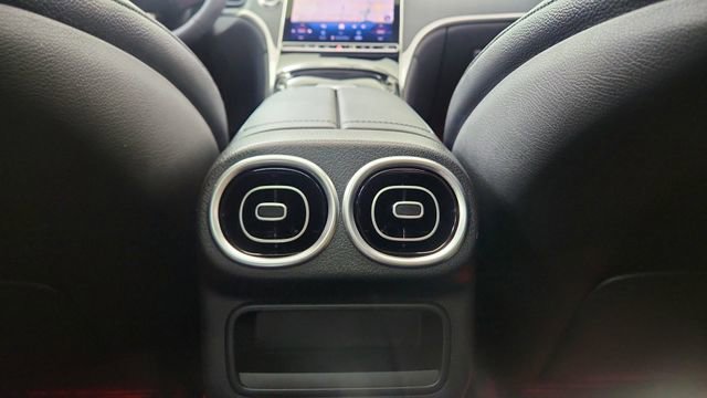 Used 2025 Mercedes-Benz GLC 350e 4MATIC image 55