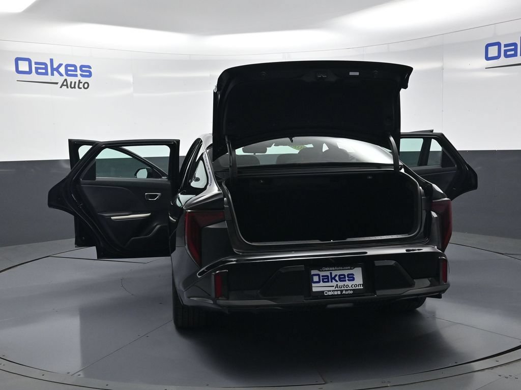 Certified 2025 Kia K4 EX w/ GT-Line Sunroof Package FWD image 59