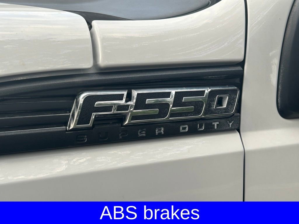 Used 2016 Ford F550 2WD Regular Cab Super Duty image 15