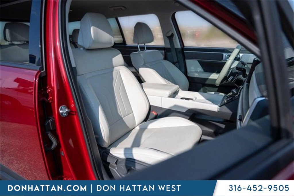 Used 2024 Hyundai Santa Fe SEL image 30