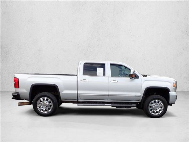 Used 2019 GMC Sierra 2500 Denali w/ Duramax Plus Package image 5