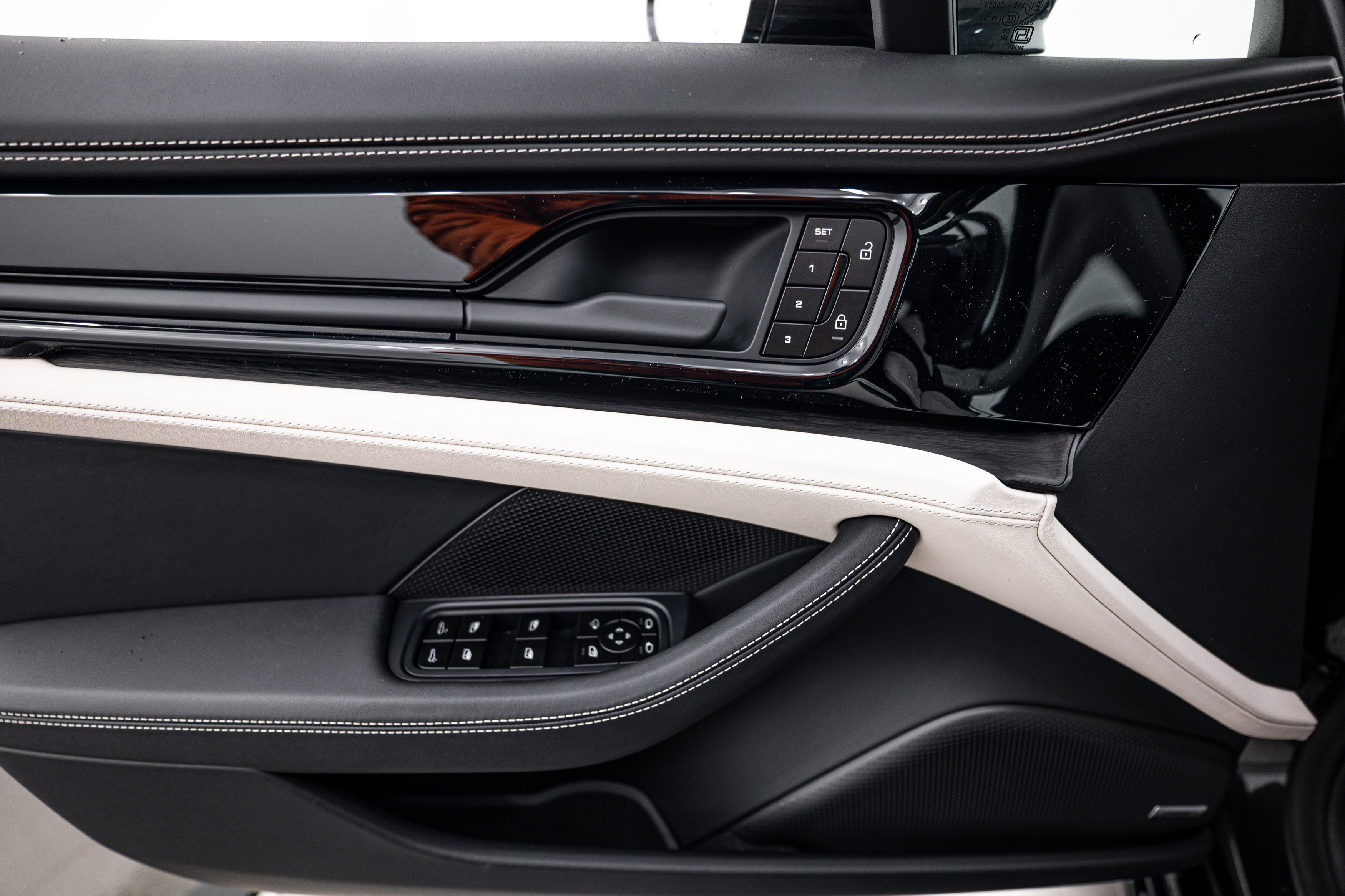 New 2026 Porsche Panamera 4 image 20