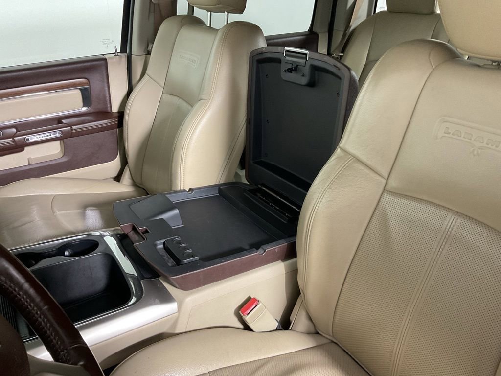 Used 2018 RAM 1500 Laramie w/ Convenience Group AWD/4WD image 31