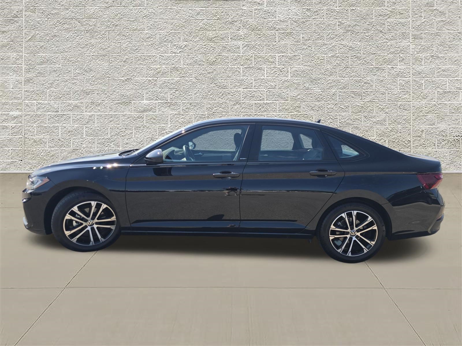 Certified 2026 Volkswagen Jetta Sport FWD image 4
