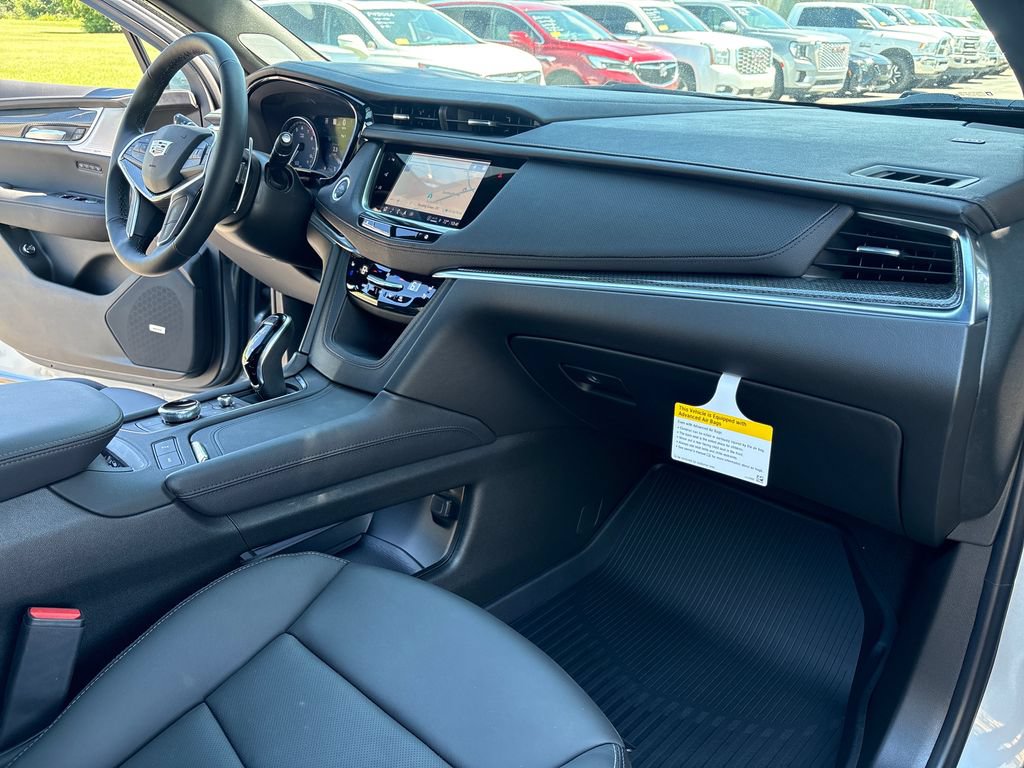 New 2026 Cadillac XT5 Sportv w/ LPO, Floor Liner Package AWD/4WD image 49