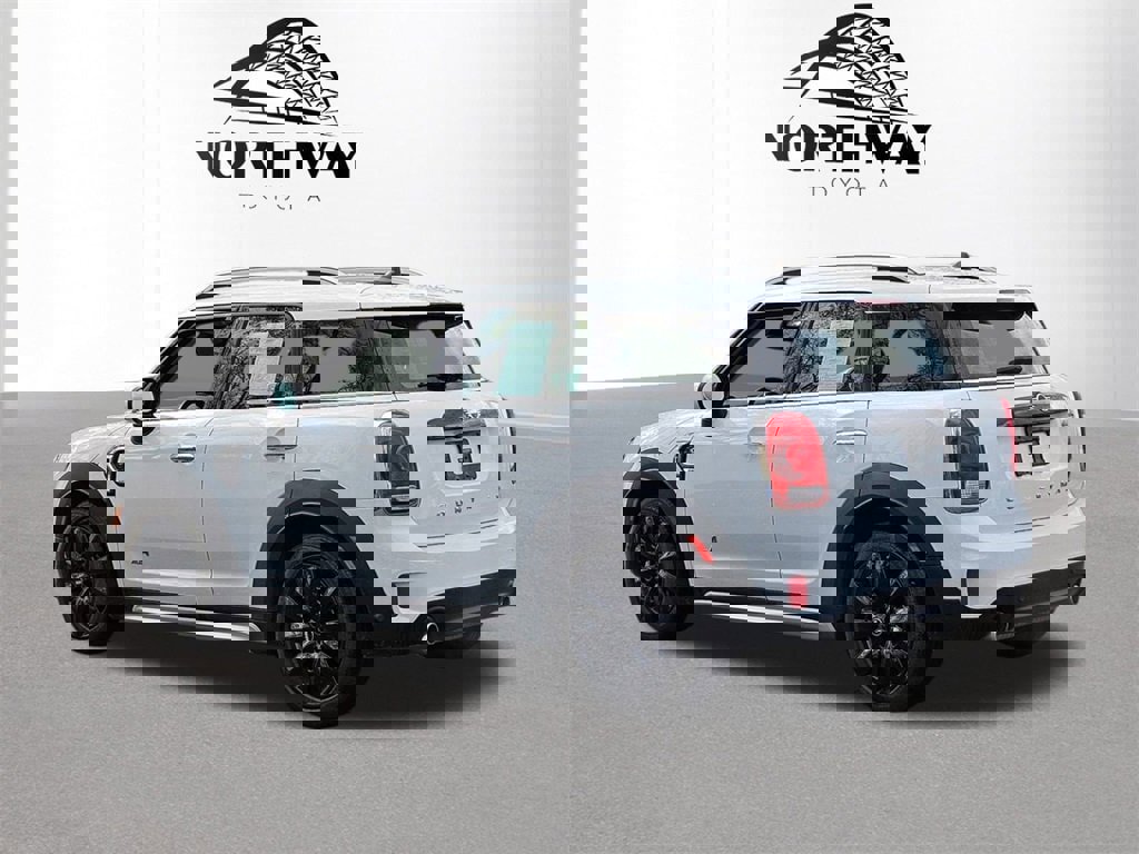 Used 2020 MINI Cooper Countryman S w/ Storage Package image 5