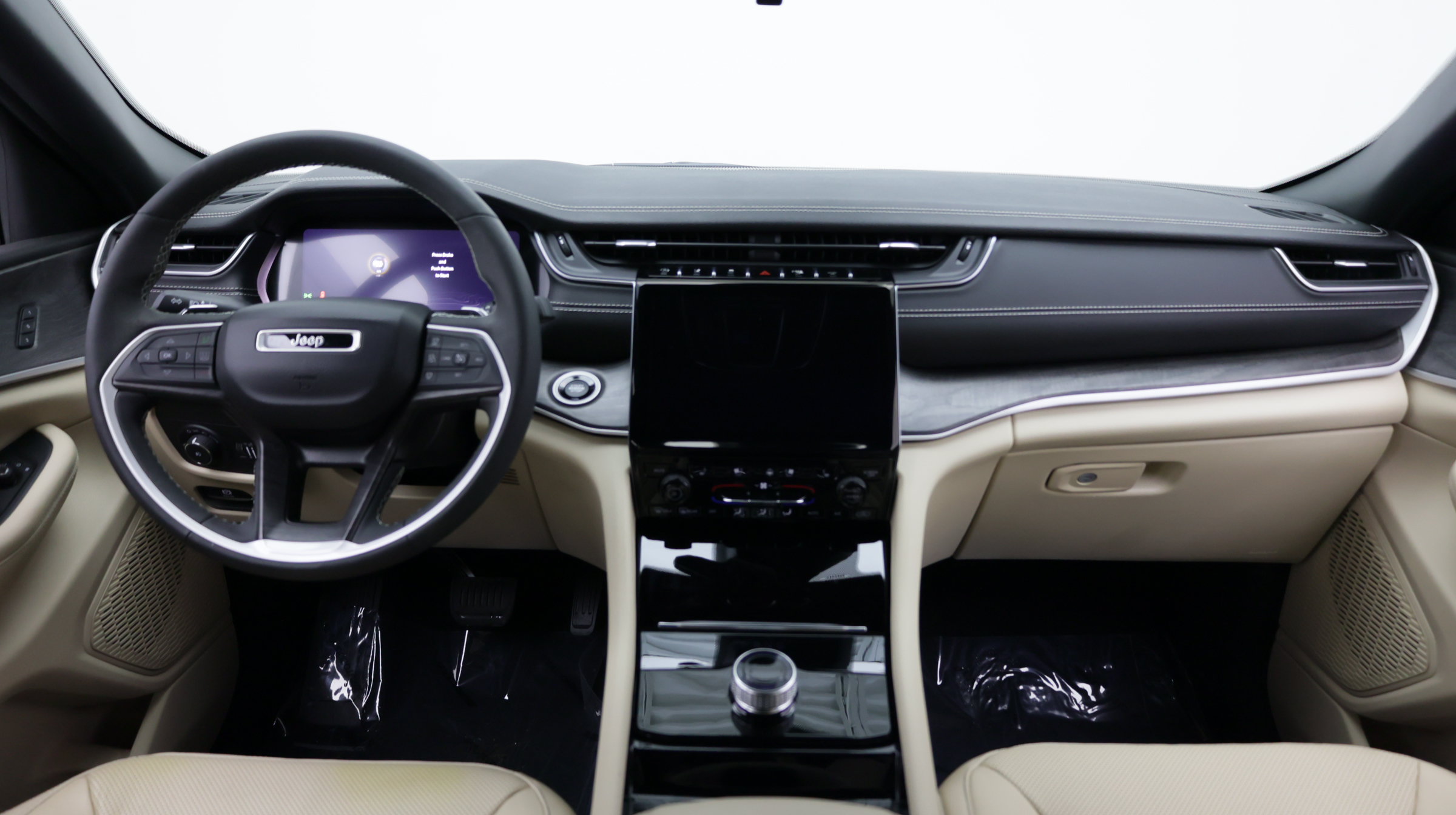 Used 2023 Jeep Grand Cherokee Limited w/ Luxury Tech Group II RWD image 32