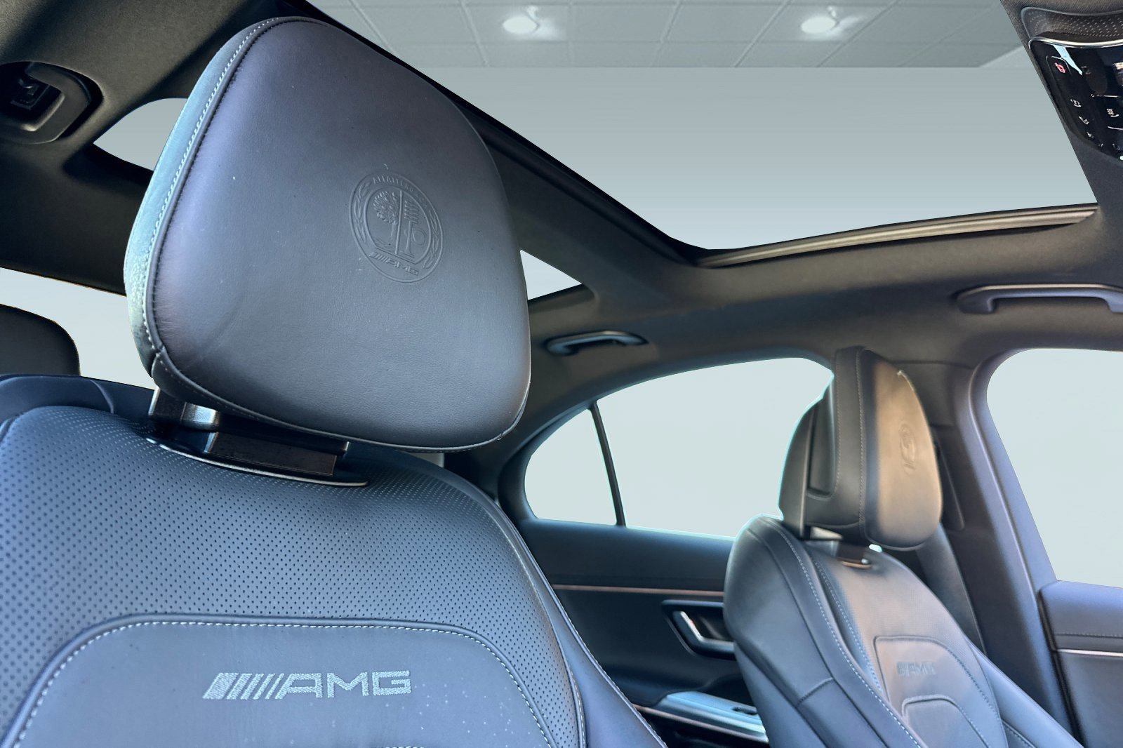 Used 2025 Mercedes-Benz E 53 AMG e 4MATIC Sedan image 28