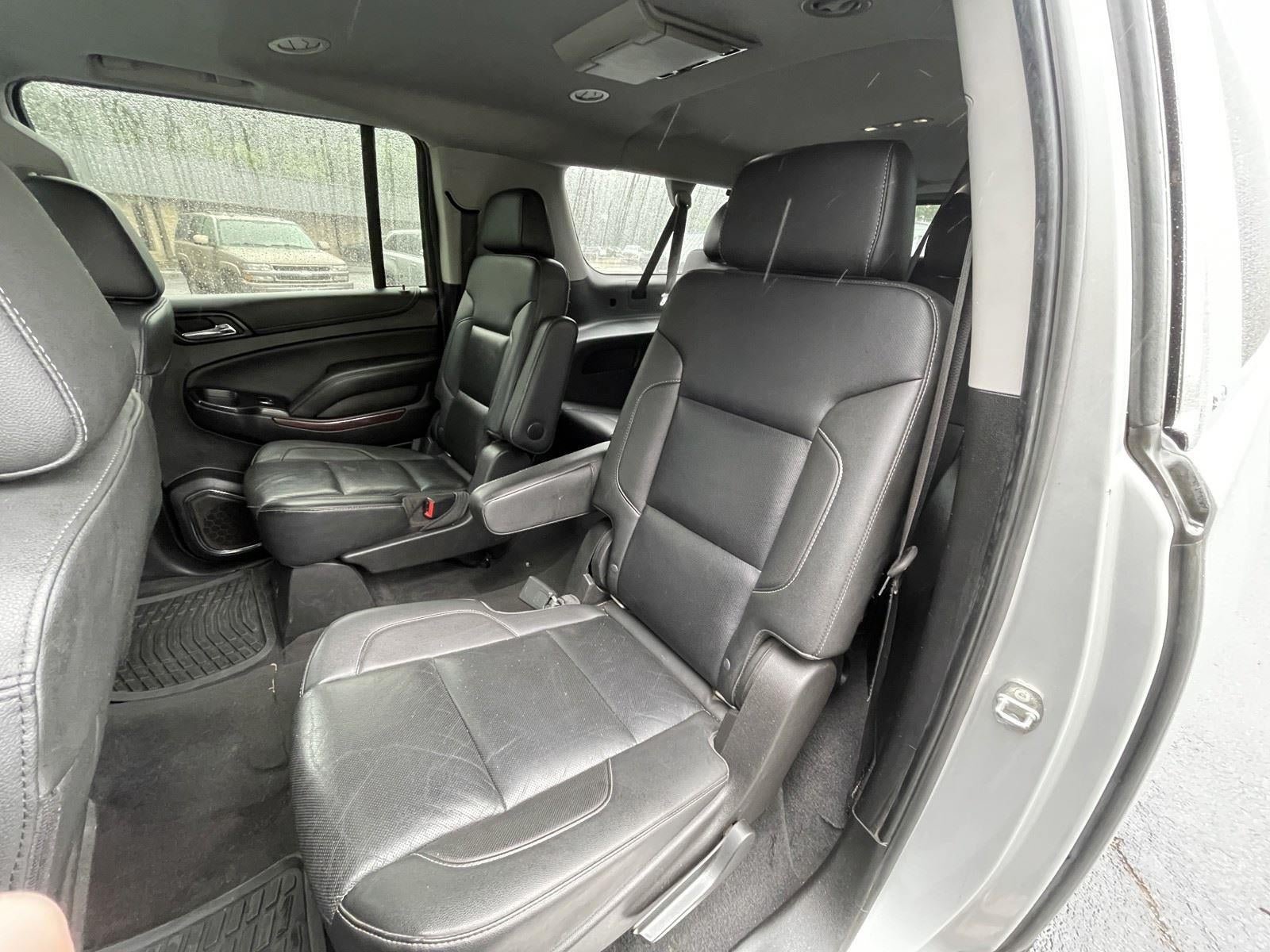 Used 2019 GMC Yukon XL SLT w/ Open Road Package RWD image 43