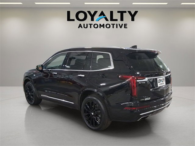 Used 2022 Cadillac XT6 Luxury image 3