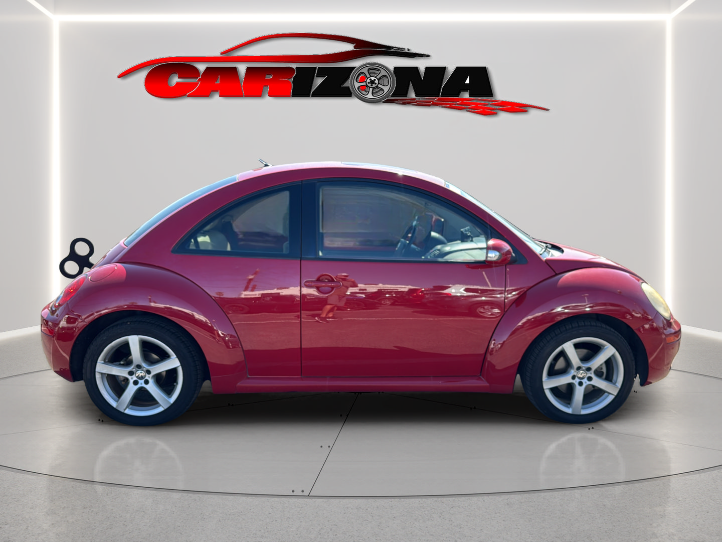 Used 2010 Volkswagen Beetle Coupe FWD image 4