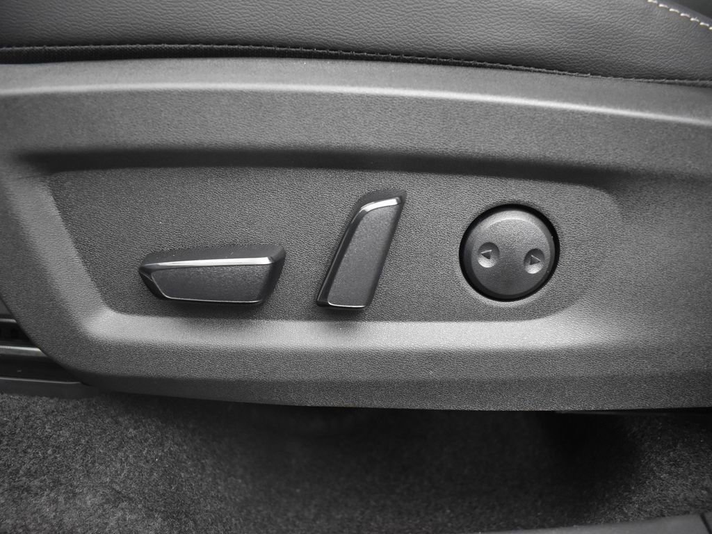 New 2025 Nissan Murano SV image 29