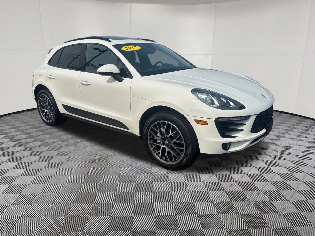 Used 2017 Porsche Macan S w/ Premium Package Plus AWD/4WD image 8