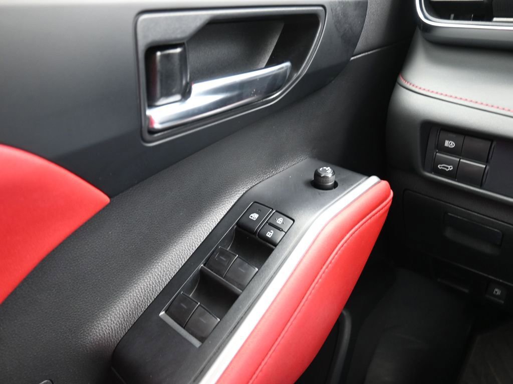 Used 2021 Toyota Highlander XSE image 10