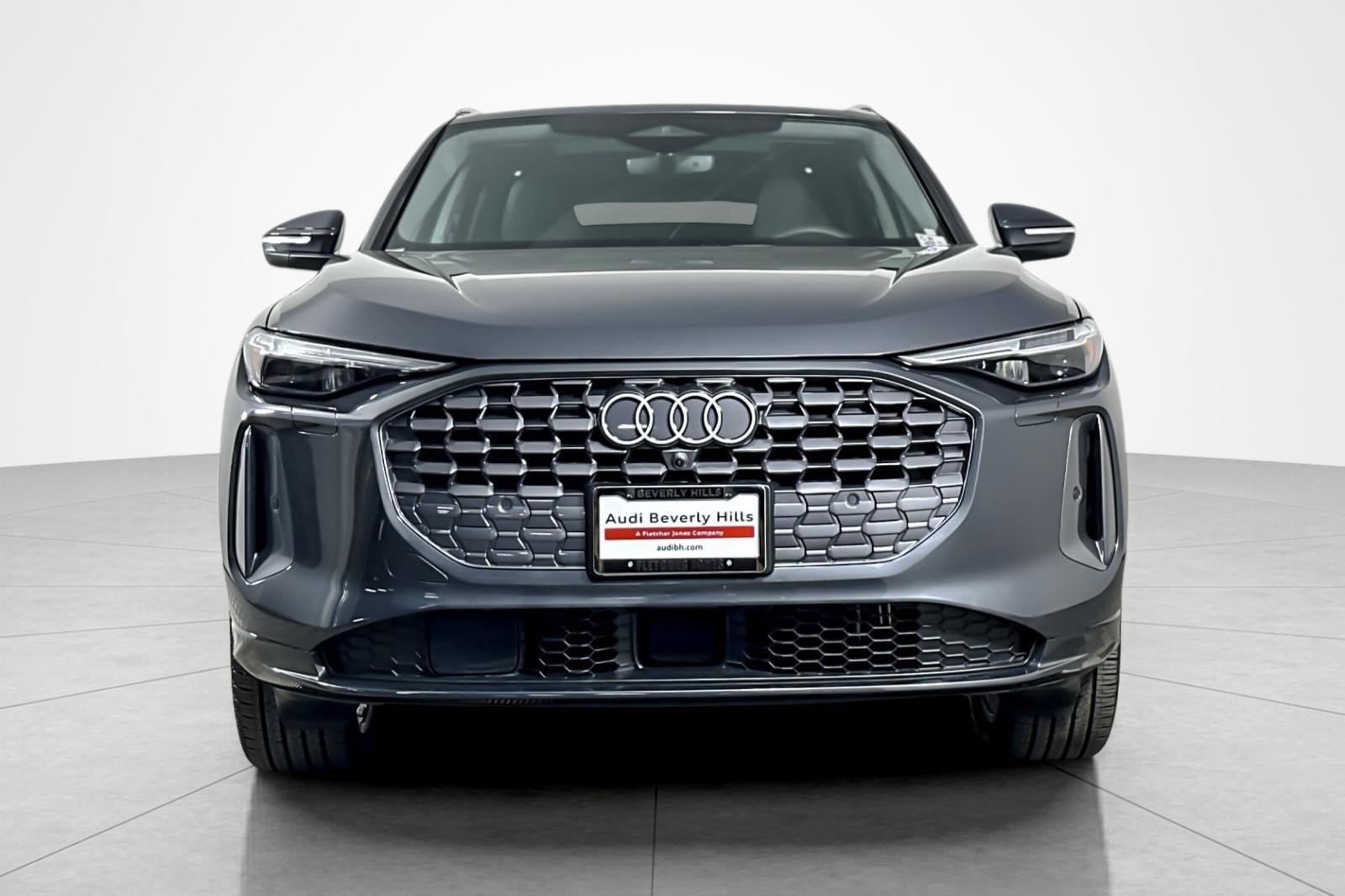 Used 2025 Audi Q5 Premium Plus w/ Premium Plus AWD/4WD image 8