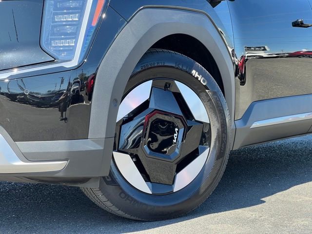 Certified 2026 Kia EV9 Wind AWD/4WD image 2