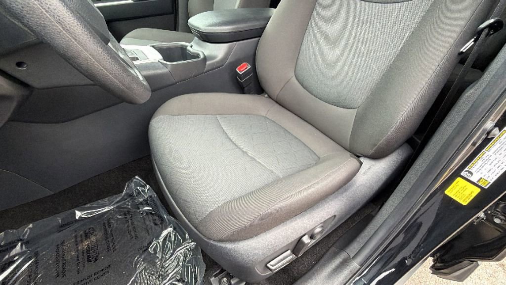 Certified 2025 Toyota RAV4 XLE FWD image 19