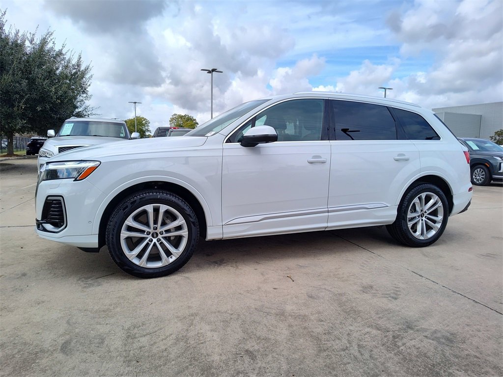 Certified 2025 Audi Q7 2.0T Premium image 3