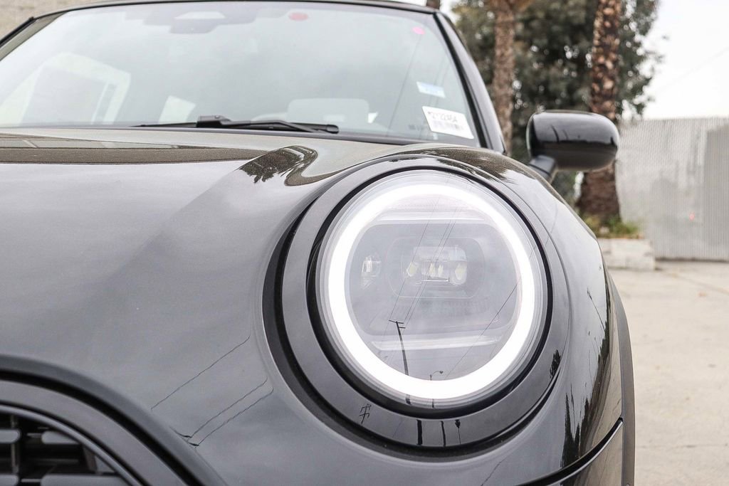 New 2026 MINI Cooper 2-Door Hardtop image 8