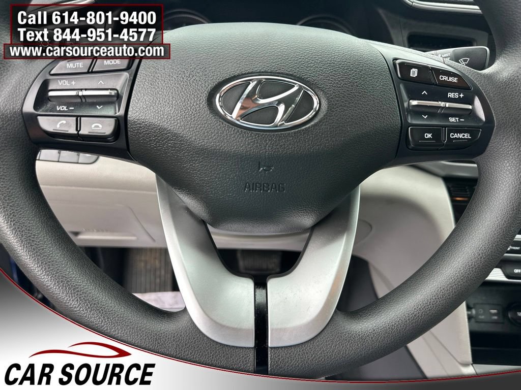 Used 2020 Hyundai Elantra SE FWD image 11