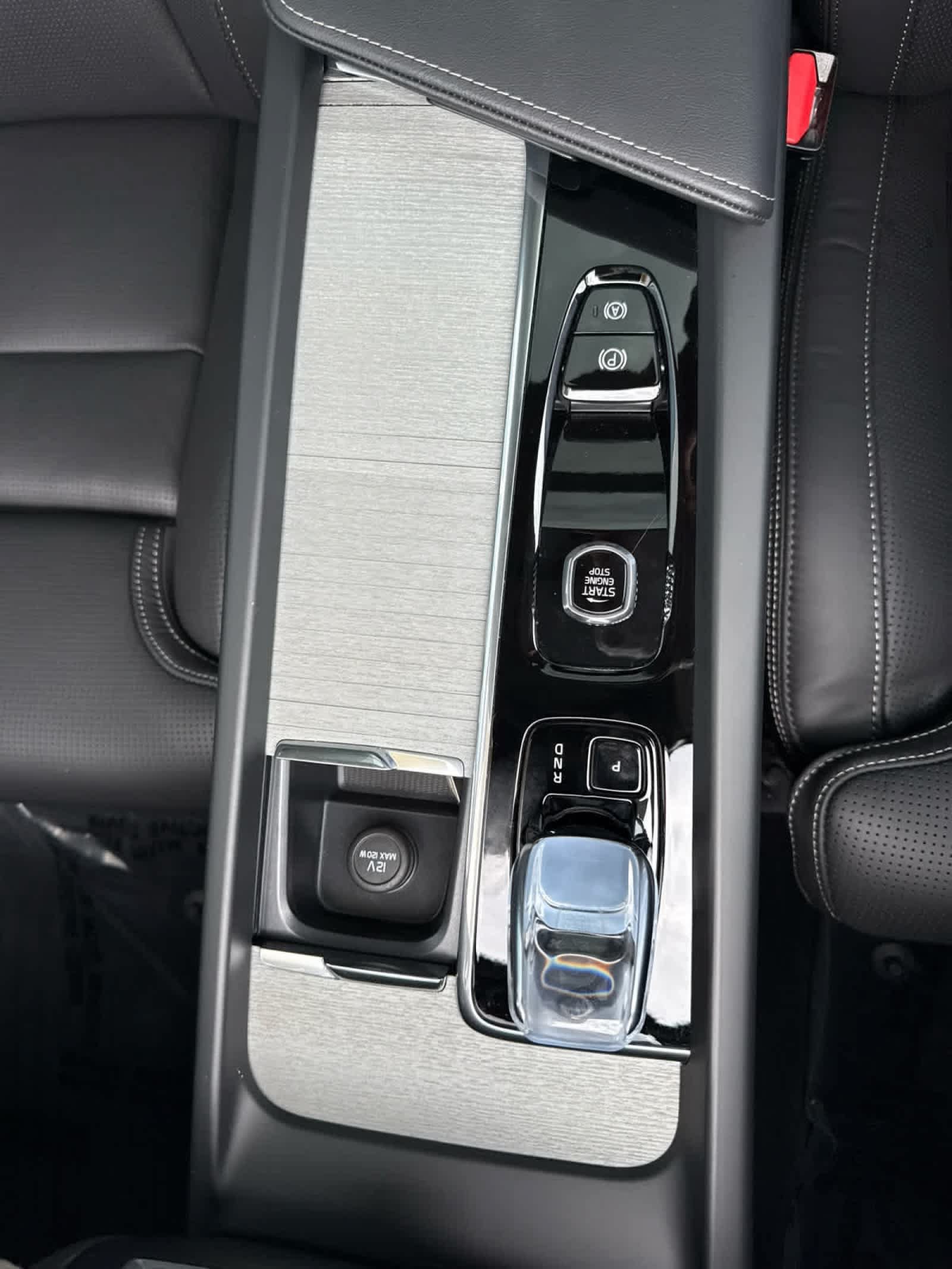 Used 2026 Volvo V60 B5 Cross Country Ultra w/ Protection Package Premier AWD/4WD image 16